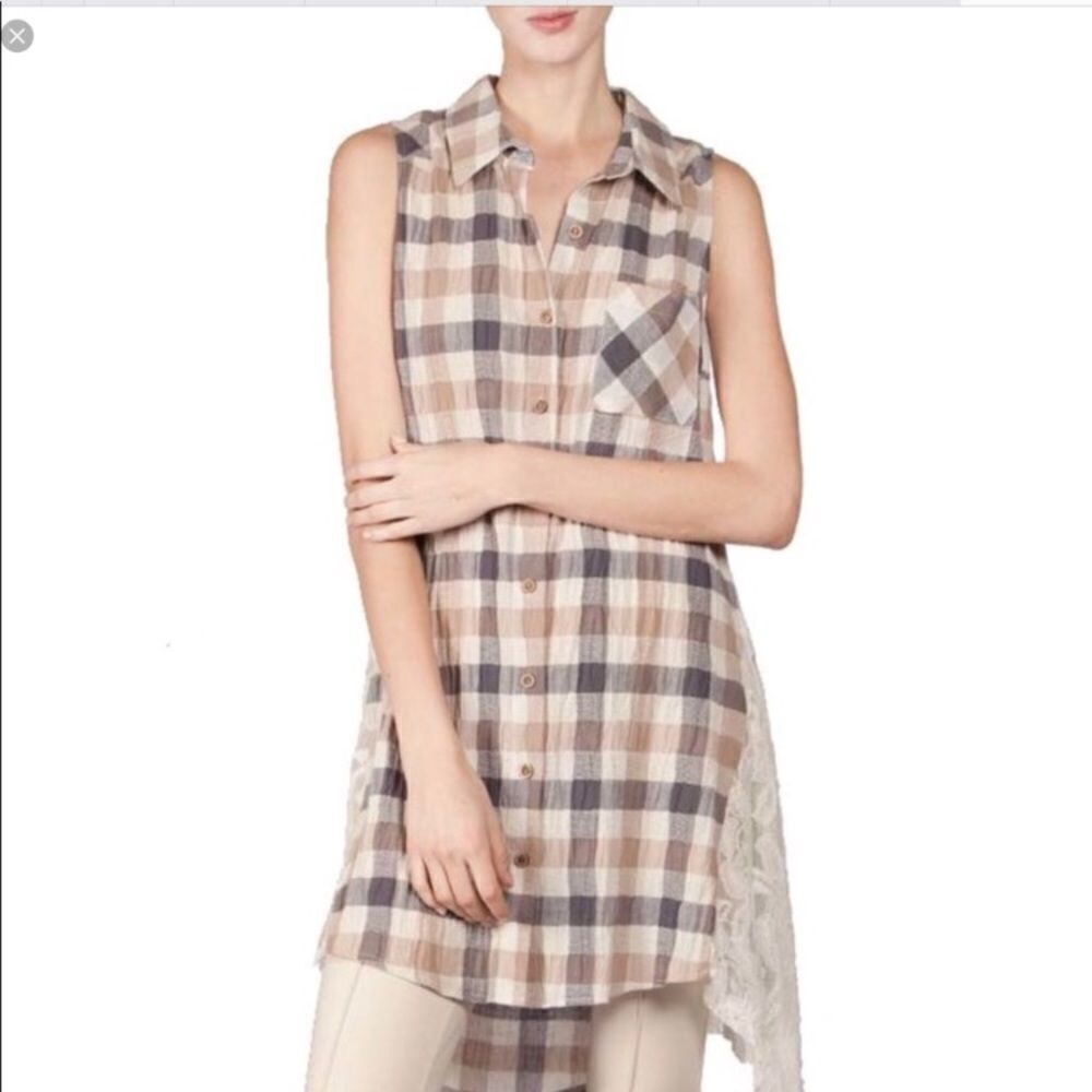 New a’reve tunic. Medium